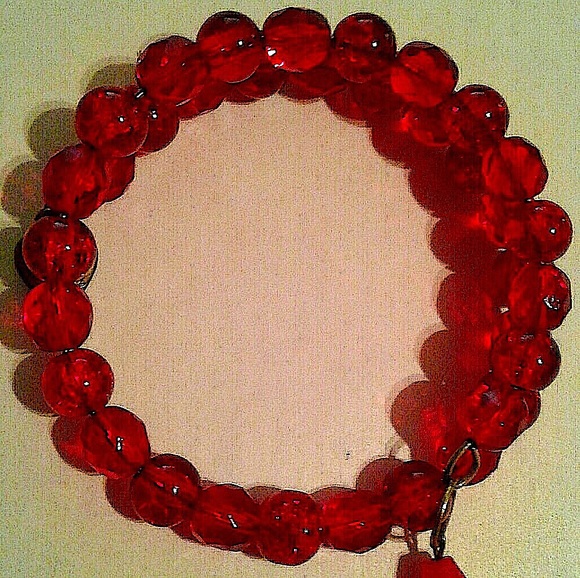 “Ruby Red" July birthstone memory wire bracelet - Picture 3 of 4